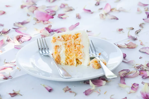 Een segment van een wedding cake — Stockfoto