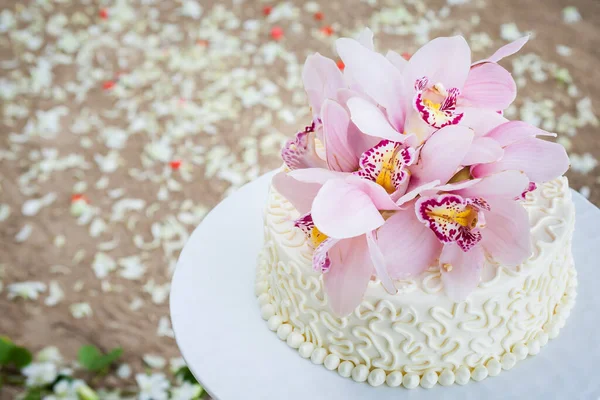 Hermosa Pastel Boda Con Flores Parte Superior — Foto de Stock