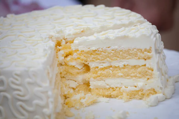 Gâteau Mariage Est Coupé Morceaux — Photo