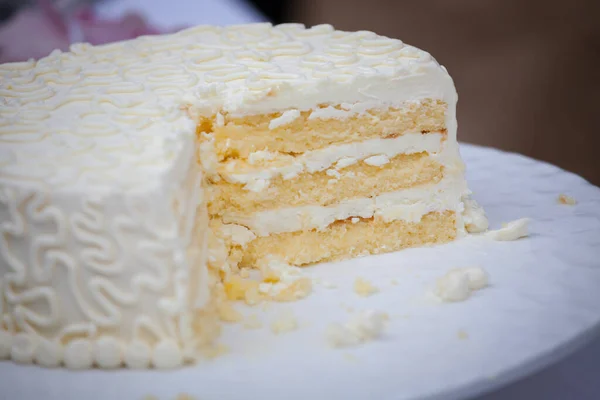 Gâteau Mariage Est Coupé Morceaux — Photo