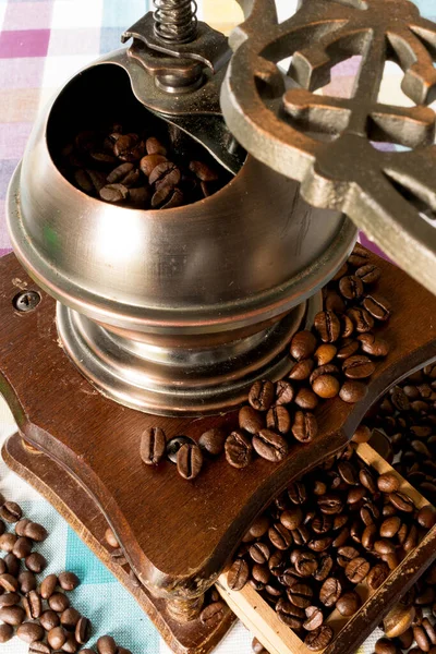 Vintage Manual Coffee Grinder — Stock Photo, Image