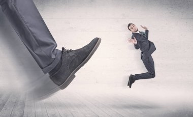 Koca ayak yangın küçük iş adamı