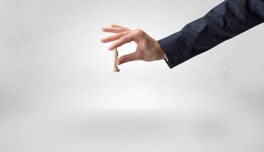 Büyük el satranç oyunu onun sonraki adım alarak