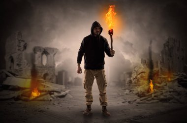 Flambeau bir felaket sahne kavramı yanan ile gelen adam
