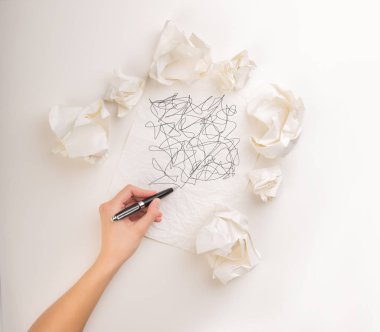 El buruşuk kağıt yazma