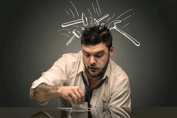 Borracho decepcionado hombre con concepto de resaca —  Fotos de Stock