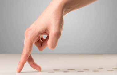 Parmak c yürüyüş