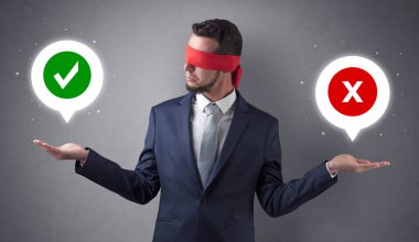 Blindfolded işadamı seçmek çalışıyor