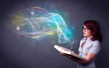 Genç Bayan dalgalar ile kitap