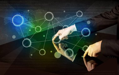 Etkileşimli tablo dokunmadan eller