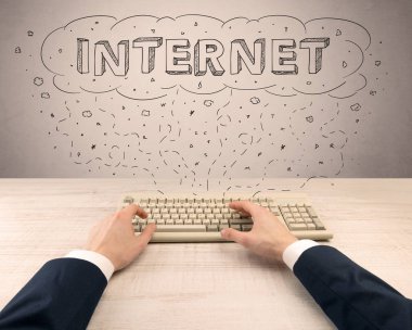 Zarif işadamı el Internet üzerinde çalışma