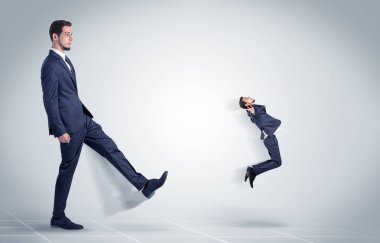 Genç işadamı patron tarafından ateş