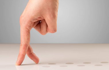 Parmak c yürüyüş