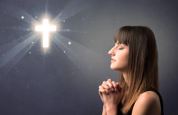 Praying young girl — Stock Photo, Image