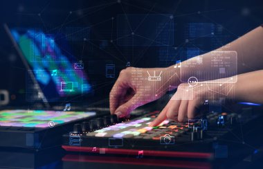 Müzik çalma ve Multimedya kavramı ile MIDI denetleyicisi müzik karıştırma el