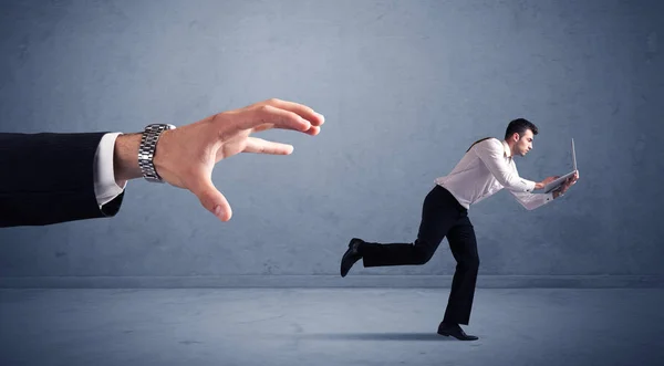 Empresario corriendo de la mano — Foto de Stock