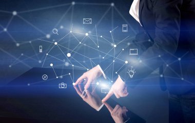 Etkileşimli tablo dokunmadan eller