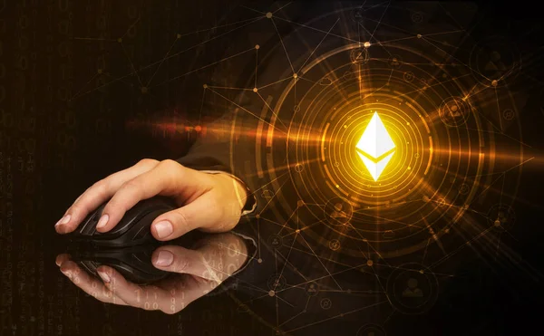 Cryptocurrency kavramı ile fare kullanarak ele