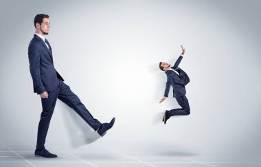 Genç işadamı patron tarafından ateş