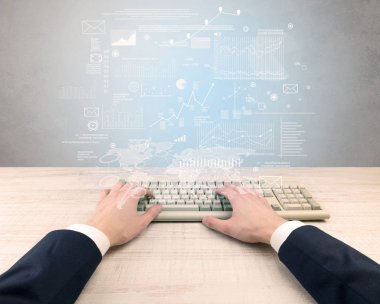 Zarif işadamı mali ile yazarak el, rapor, grafik, grafik kavramı