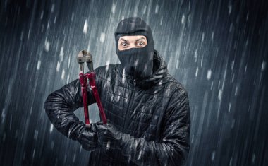 Ev kamera eylem tarafından hırsız yakalandı.