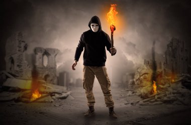 Flambeau bir felaket sahne kavramı yanan ile gelen adam
