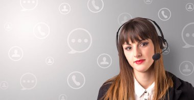 Kadın telemarketer kavramı