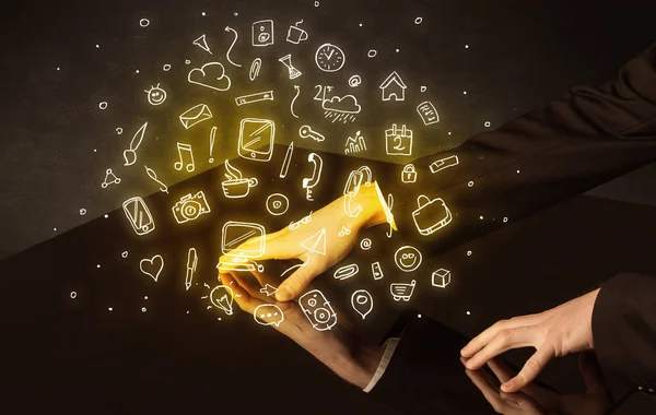 Etkileşimli tablo dokunmadan eller