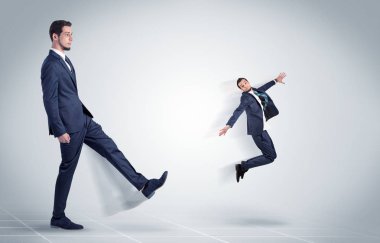 Genç işadamı patron tarafından ateş