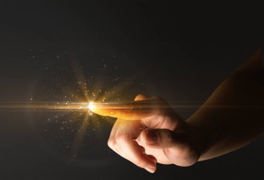 Arabirim dokunmadan parmak