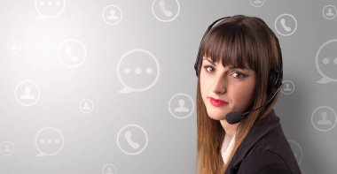 Kadın telemarketer kavramı