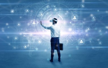 Bağlantı denetimi vj gözlüklü işadamı