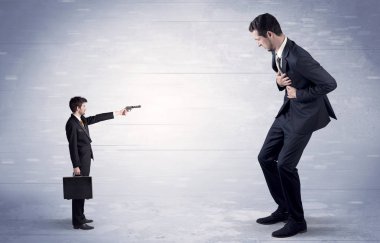 Dev işadamı çekim küçük iş adamı