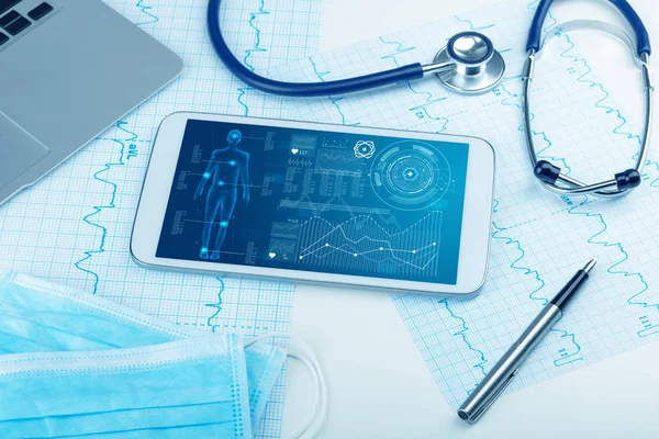 Tıbbi tam vücut yazılım tablet eleme — Stok fotoğraf