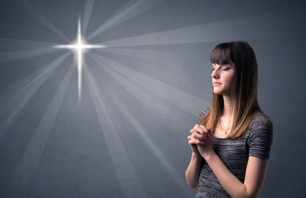 Praying young girl — Stock Photo, Image