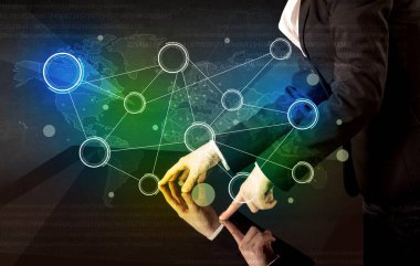 Etkileşimli tablo dokunmadan eller