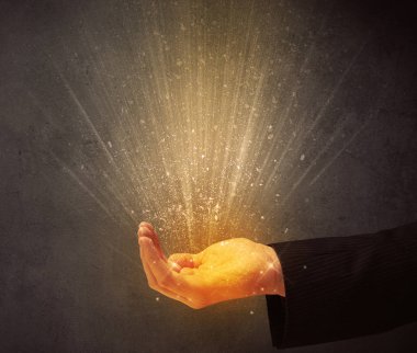 El tutma sarı ışık