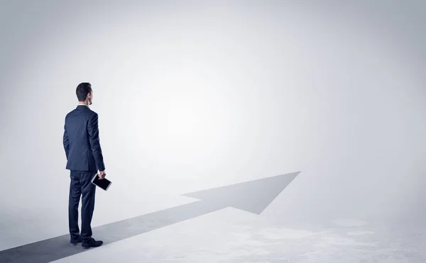 Homem na direção do sucesso — Fotografia de Stock