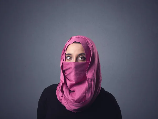 Мусульманська жінка в нікаб — стокове фото
