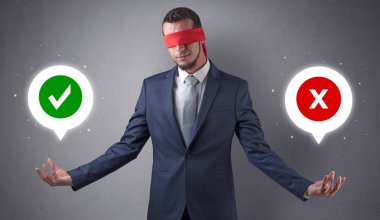 Blindfolded işadamı seçmek çalışıyor