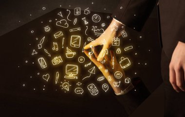 Etkileşimli tablo dokunmadan eller