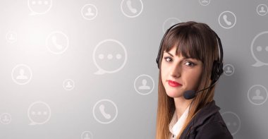 Kadın telemarketer kavramı