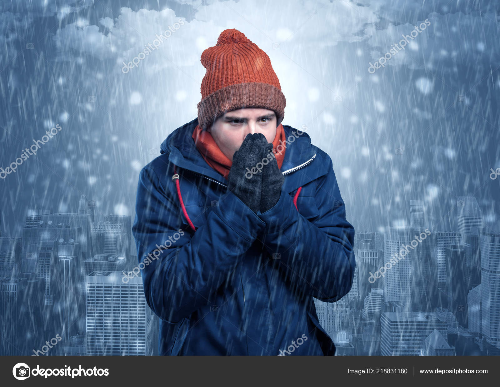 171,887 Cold Weather Clothes Royalty-Free Photos and Stock Images