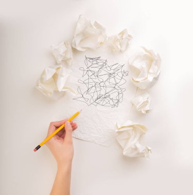 El buruşuk kağıt yazma