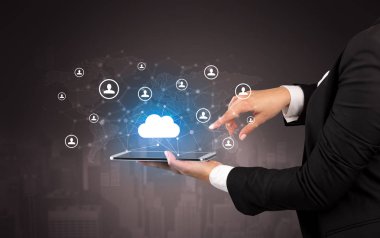 Bulut ve bağlantı kavramı bir Tablet