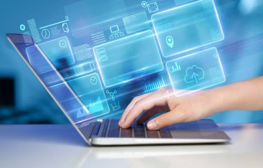 Dizüstü bilgisayar bilgi veritabanı kavramı kullanarak ele