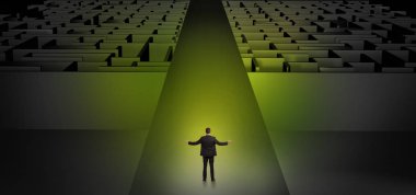 İşadamı düz iki karanlık labirentine üzerinde gidiş