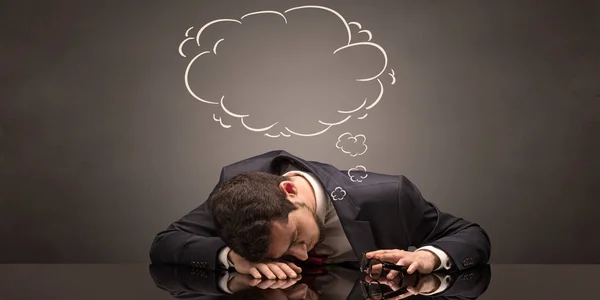 Üzletember, alszik, és álmodik a munkahelyen — Stock Fotó