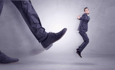 Tekme, uçan işadamı ayak