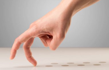 Parmak c yürüyüş